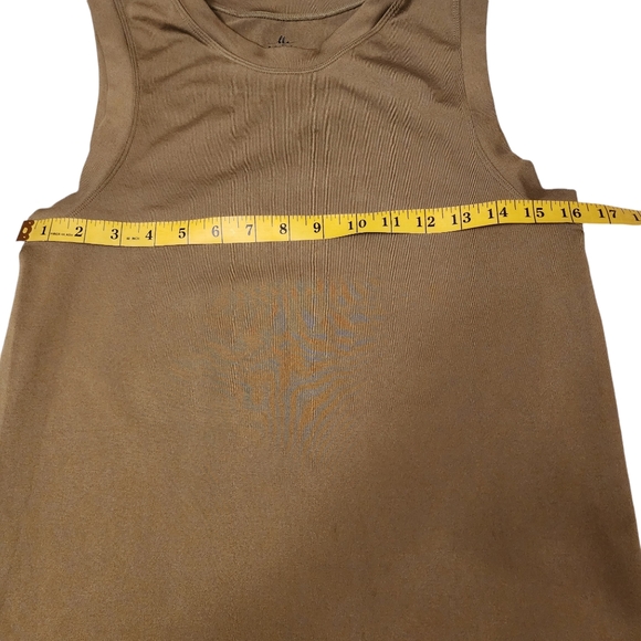 Bke Core Contour Olive Green Stretchy Muscle Tank Top L/XL - Picture 3 of 5